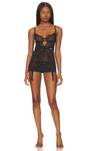 BLUEBELLA Alanna Longline Basque in Black - BLUEBELLA Basque long Alanna en noir - BLUEBELLA Alanna 长绳巴斯克黑色 - BLUEBELLA Alanna Longline Baskisch in Schwarz - BLUEBELLA Alanna 롱라인 바스크 블랙 색상 - BLUEBELLA Alanna Basco lungo in nero