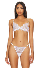 BLUEBELLA Isadora Wired Bra in White - BLUEBELLA Soutien-gorge à armatures Isadora en blanc - BLUEBELLA Isadora 白色钢圈文胸 - BLUEBELLA Isadora Bügel-BH in Weiß - BLUEBELLA Isadora 와이어드 브라 화이트 색상 - Reggiseno con ferretto BLUEBELLA Isadora in bianco