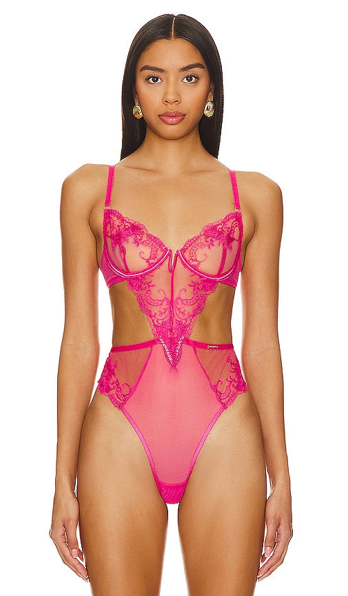 BLUEBELLA Marseille Wired Bodysuit in Fuchsia - BLUEBELLA Body à armatures Marseille en fuchsia - BLUEBELLA Marseille 紫红色连体紧身衣 - BLUEBELLA Marseille Body mit Bügel in Fuchsia - BLUEBELLA Marseille 와이어드 바디수트 - Body con ferretto BLUEBELLA Marsiglia in fucsia