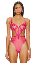 BLUEBELLA Marseille Wired Bodysuit in Fuchsia - BLUEBELLA Body à armatures Marseille en fuchsia - BLUEBELLA Marseille 紫红色连体紧身衣 - BLUEBELLA Marseille Body mit Bügel in Fuchsia - BLUEBELLA Marseille 와이어드 바디수트 - Body con ferretto BLUEBELLA Marsiglia in fucsia