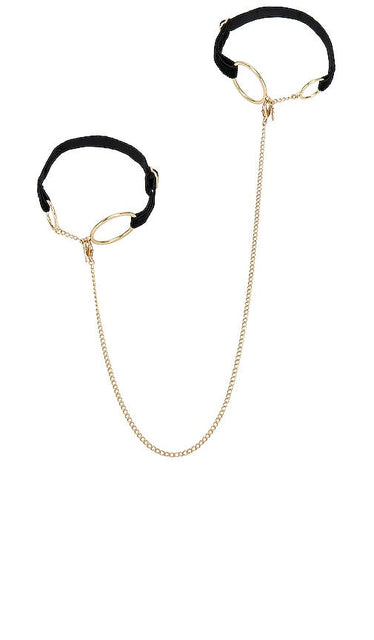 BLUEBELLA Simone Cuffs in Black - BLUEBELLA Menottes Simone en Noir - BLUEBELLA Simone 黑色手镯 - BLUEBELLA Simone Manschetten in Schwarz - BLUEBELLA 시몬 커프스블랙 색상 - BLUEBELLA Simone Polsini in nero