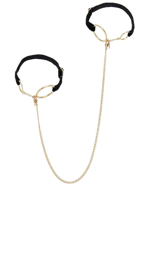 BLUEBELLA Simone Cuffs in Black - BLUEBELLA Menottes Simone en Noir - BLUEBELLA Simone 黑色手镯 - BLUEBELLA Simone Manschetten in Schwarz - BLUEBELLA 시몬 커프스블랙 색상 - BLUEBELLA Simone Polsini in nero