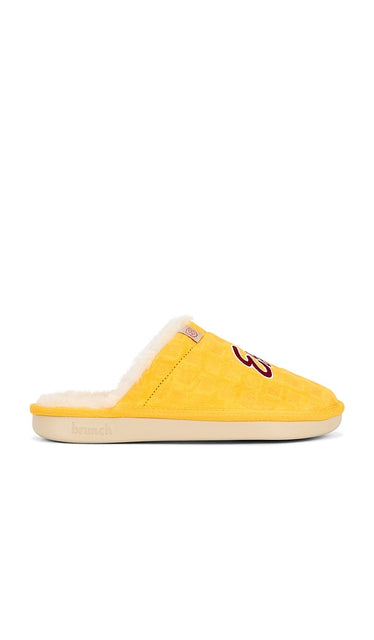 Brunch Essential Eggo in Yellow | Men's Slippers in Waffle