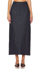 BUCI Maxi Skirt in Blue - Jupe longue BUCI en bleu - BUCI 蓝色长裙 - BUCI Maxirock in Blau - BUCI 맥시 스커트 - Gonna lunga BUCI in blu