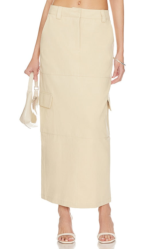 BY.DYLN Laikon Cargo Maxi Skirt in Beige - BY.DYLN - Jupe longue cargo Laikon en beige - BY.DYLN Laikon 米色工装超长裙 - BY.DYLN Laikon Cargo Maxirock in Beige - BY.DYLN 라이콘 카고 맥시 스커트 베이지 색상 - BY.DYLN Gonna lunga Laikon Cargo in beige