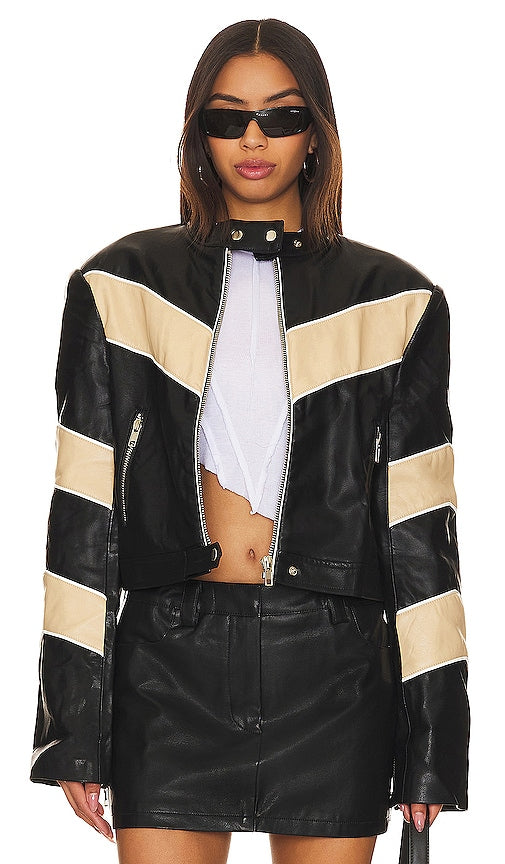 BY.DYLN Tobaias Faux Leather Moto Jacket in Black - BY.DYLN Tobaias - Veste de moto en similicuir noir - BY.DYLN Tobaias 黑色人造皮革机车夹克 - BY.DYLN Tobaias Kunstleder-Motorradjacke in Schwarz - BY.DYLN Tobaias 인조 가죽 모토 재킷블랙 색상 - BY.DYLN Giacca da moto in ecopelle Tobaias in nero