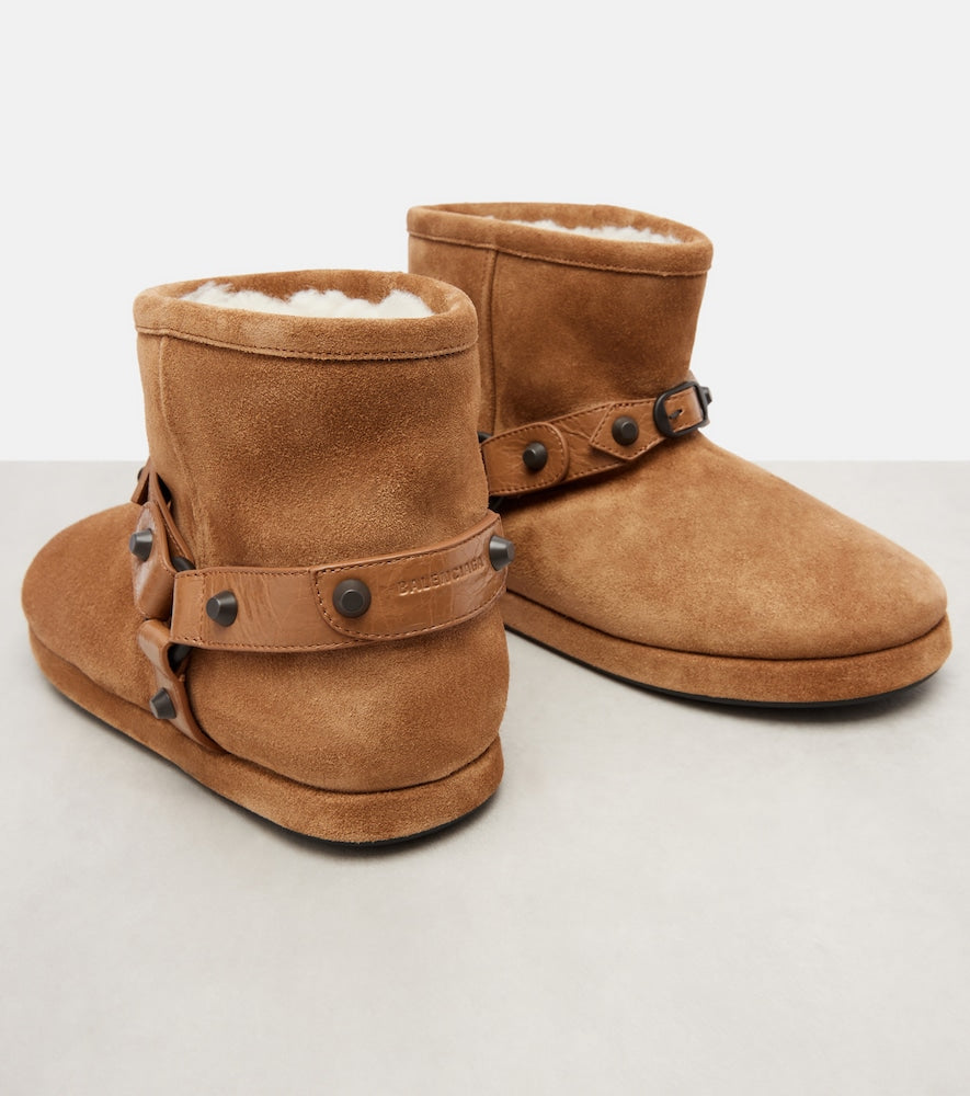 Balenciaga Alaska suede ankle boots (Brown) - Flat Boots