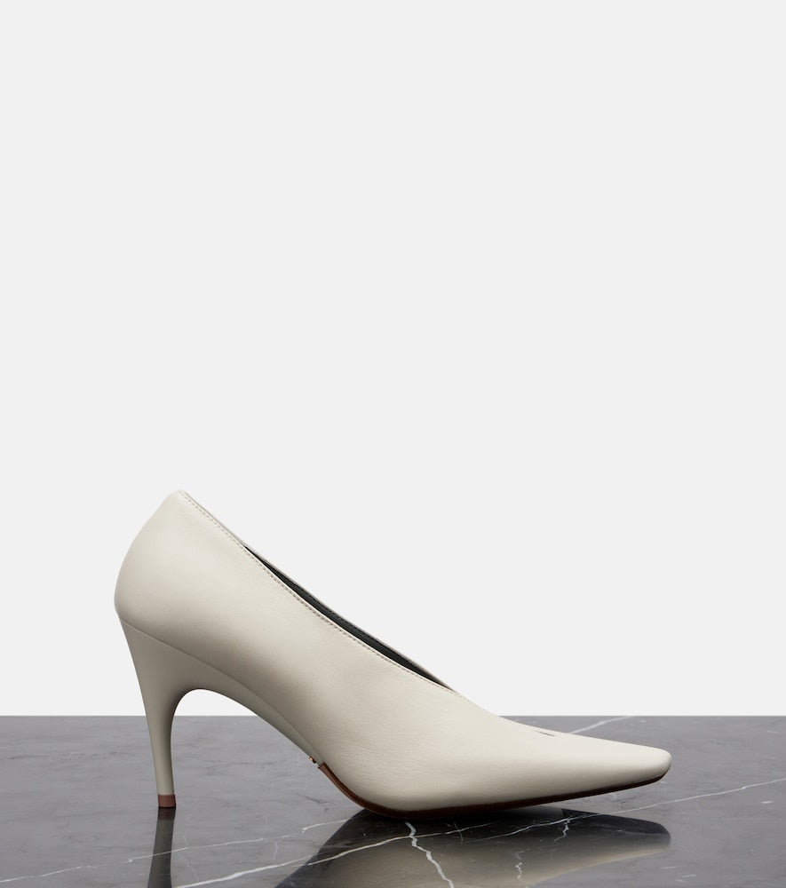 Balenciaga Duchesse leather pumps (White) - High-Heel Pumps