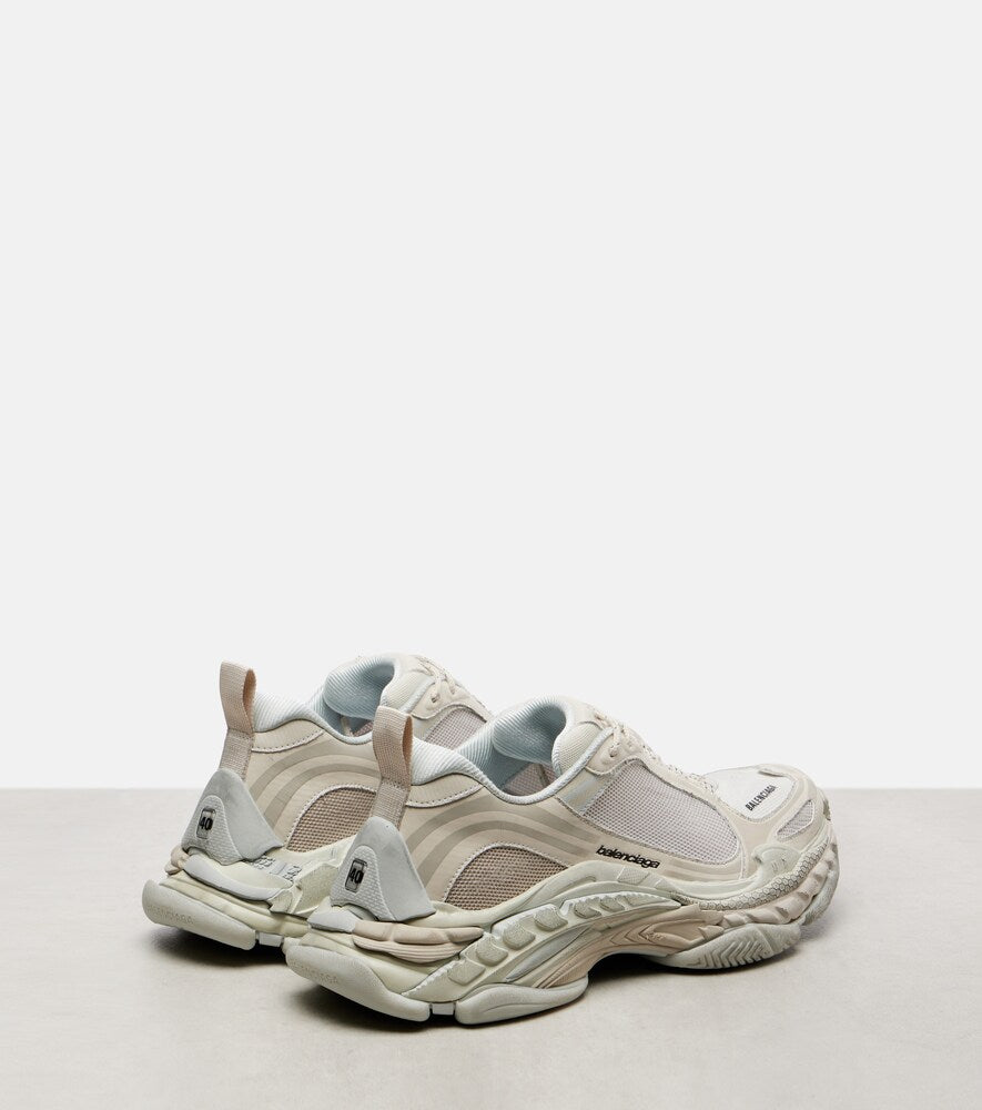 White Balenciaga Triple S 2 sneakers - Low-Top Sneakers