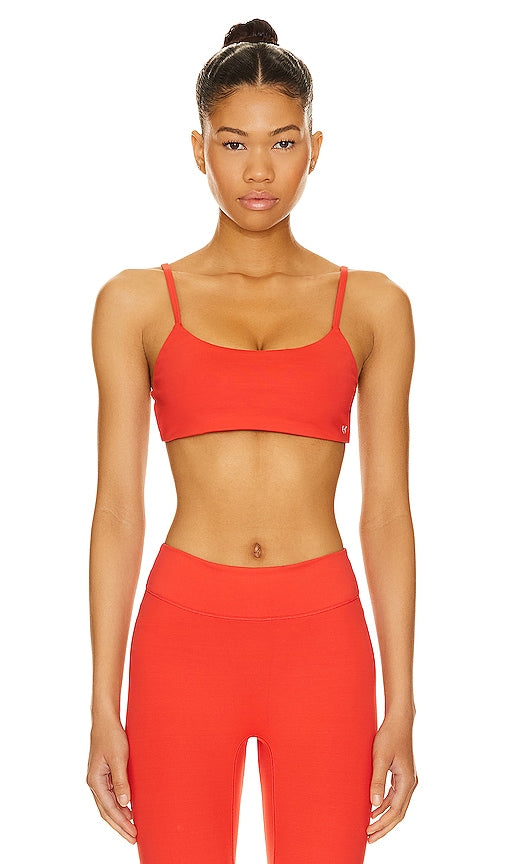 Bananhot Isadora Sports Bra in Red - Soutien-gorge de sport Bananhot Isadora en rouge - Bananhot Isadora 红色运动文胸 - Bananhot Isadora Sport-BH in Rot - Bananhot Isadora 스포츠 브라 - Reggiseno sportivo Bananhot Isadora in rosso