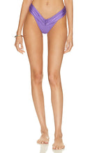 Bananhot Jasmin Bikini Bottom in Purple - Bas de bikini Bananhot Jasmin en violet - Bananhot Jasmin 紫色比基尼泳裤 - Bananhot Jasmin Bikinihose in Lila - Bananhot Jasmin 비키니 하의 퍼플 색상 - Slip bikini Bananhot Jasmin in viola