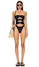 Bananhot Jenni One Piece in Black - Bananhot Jenni une pièce en noir - Bananhot Jenni 黑色一件 - Bananhot Jenni Einteiler in Schwarz - Bananhot 제니 원피스 블랙 색상 - Bananhot Jenni One Piece in nero