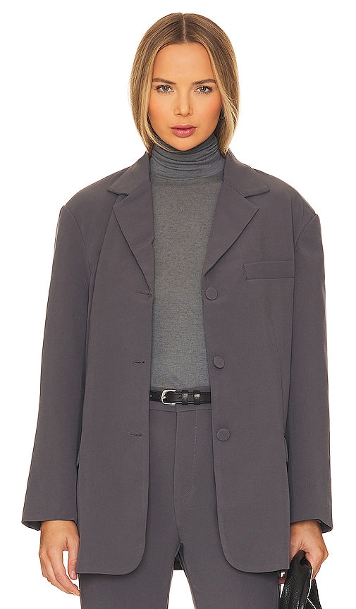 Bardot Akia Oversized Blazer in Charcoal - Bardot Akia Blazer surdimensionné en charbon de bois - Bardot Akia 木炭色大廓形西装外套 - Übergroßer Bardot-Akia-Blazer in Anthrazit - Bardot Akia 차콜 오버사이즈 블레이저 - Blazer oversize Bardot Akia color carbone