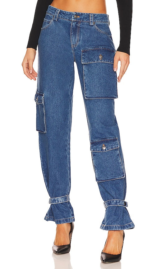 Bardot Denim Cargo Pant in Blue - Pantalon cargo en jean Bardot en bleu - Bardot 蓝色牛仔工装裤 - Bardot-Denim-Cargohose in Blau - Bardot 데님 카고 팬츠블루 색상 - Pantaloni cargo in denim Bardot in blu