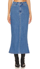 Bardot Larence Denim Maxi Skirt in Blue - Bardot - Jupe longue en jean Larence en bleu - Bardot Larence 蓝色牛仔长裙 - Bardot Larence Jeans-Maxirock in Blau - Bardot Larence 데님 맥시 스커트블루 색상 - Gonna lunga in denim Bardot Larence in blu