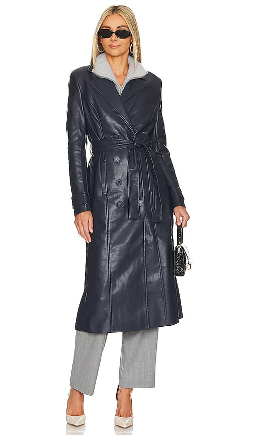 Bardot Vegan Leather Trench Coat in Navy - Trench-coat en cuir végétalien Bardot en bleu marine - Bardot 海军蓝纯素皮革风衣 - Bardot-Trenchcoat aus veganem Leder in Marineblau - Bardot 비건 가죽 트렌치코트 네이비 색상 - Trench Bardot in pelle vegana in blu scuro