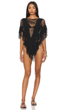 Beach Bunny Haute Summer Poncho in Black - Poncho d'été haute Beach Bunny en noir - 黑色海滩兔子高级夏季斗篷 - Beach Bunny Haute Sommerponcho in Schwarz - Beach Bunny Haute Summer 판초블랙 색상 - Poncho Haute Summer Beach Bunny in nero