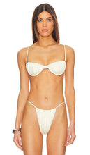 Belle The Label Sakina Bikini Top in Ivory - Haut de bikini Sakina Belle The Label en ivoire - Belle The Label Sakina 象牙色比基尼上衣 - Belle The Label Sakina Bikinioberteil in Elfenbein - Belle The Label Sakina 비키니 탑 in Ivory - Top bikini Belle The Label Sakina in avorio