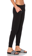 Beyond Yoga Cozy Fleece Foldover Sweatpant in Black