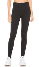 Beyond Yoga High Waisted Midi Legging in Black - Beyond Yoga - Legging mi-long taille haute en noir - Beyond Yoga 黑色高腰中长打底裤 - Beyond Yoga Midi-Leggings mit hoher Taille in Schwarz - Beyond Yoga 하이웨이스트 미디 레깅스 블랙 색상 - Legging midi a vita alta Beyond Yoga in nero