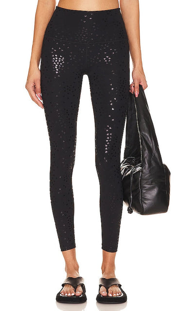 Beyond Yoga High Waisted Midi Legging in Black - Beyond Yoga - Legging mi-long taille haute en noir - Beyond Yoga 黑色高腰中长打底裤 - Beyond Yoga Midi-Leggings mit hoher Taille in Schwarz - Beyond Yoga 하이웨이스트 미디 레깅스 블랙 색상 - Legging midi a vita alta Beyond Yoga in nero