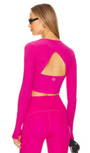 Beyond Yoga Powerbeyond Lite Cardio Cropped Top in Fuchsia - Beyond Yoga - Haut court cardio Powerbeyond Lite - Fuchsia - Beyond Yoga Powerbeyond Lite Cardio 紫红色短款上衣 - Beyond Yoga Powerbeyond Lite Cardio-Kurztop in Fuchsia - Beyond Yoga Powerbeyond Lite 카디오 크롭 탑 - Beyond Yoga Powerbeyond Lite Cardio top corto in fucsia