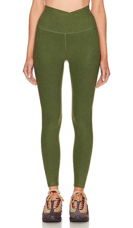 Beyond Yoga Spacedye At Your Leisure Midi Legging in Green - Beyond Yoga - Spacedye At Your Leisure - Legging mi-long vert - Beyond Yoga 段染休闲绿色中长打底裤 - Beyond Yoga Spacedye At Your Leisure Midi-Leggings in Grün - Beyond Yoga Spacedye At Your Leisure 그린 미디 레깅스 - Beyond Yoga Spacedye a tuo piacimento Legging midi in verde