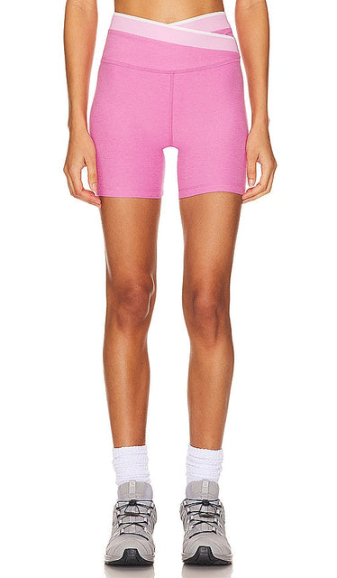 Beyond Yoga Spacedye In The Mix Biker Short in Pink - Beyond Yoga - Short motard Spacedye In The Mix en rose - Beyond Yoga Spacedye In The Mix 粉色机车短裤 - Beyond Yoga Spacedye In The Mix Biker-Shorts in Rosa - Beyond Yoga Spacedye In The Mix 바이커 쇼트 핑크 - Pantaloncini da motociclista Beyond Yoga Spacedye In The Mix in rosa
