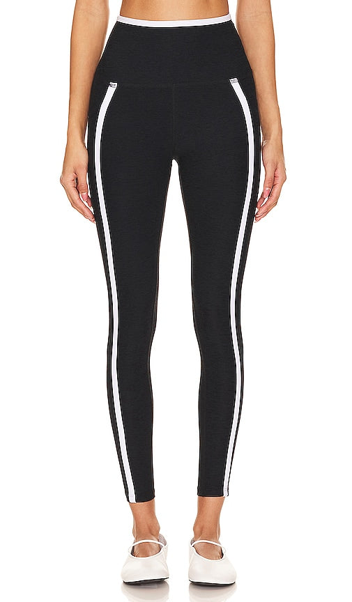 Beyond Yoga Spacedye New Moves High Waisted Midi Legging in Black - Beyond Yoga - Spacedye New Moves - Legging mi-long taille haute - Noir - Beyond Yoga 段染 New Moves 黑色高腰中长打底裤 - Beyond Yoga Spacedye New Moves hoch taillierte Midi-Leggings in Schwarz - Beyond Yoga Spacedye New Moves 블랙 하이웨이스트 미디 레깅스 - Beyond Yoga Spacedye New Moves Legging midi a vita alta in nero