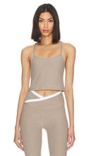Beyond Yoga Spacedye Slim Racerback Cropped Tank in Tan - Beyond Yoga - Débardeur court slim à dos nageur Spacedye - Fauve - Beyond Yoga 段染修身工字背心，黄褐色 - Beyond Yoga Spacedye Slim Racerback Crop Tank in Hellbraun - Beyond Yoga Spacedye 슬림 레이서백 크롭 탱크탑 - Canotta corta Beyond Yoga Spacedye Slim Racerback in marrone chiaro