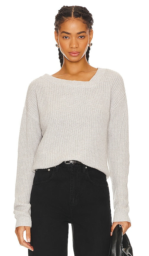 Bobi Asymmetric Neck Sweater in Light Grey - Pull à col asymétrique Bobi en gris clair - Bobi 浅灰色不对称领毛衣 - Bobi-Pullover mit asymmetrischem Ausschnitt in Hellgrau - Bobi 비대칭 넥 스웨터라이트 그레이 색상 - Maglione con collo asimmetrico Bobi in grigio chiaro