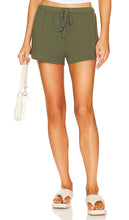 Bobi Cotton Shorts in Army - Short en coton Bobi en armée - Bobi 军装棉质短裤 - Bobi-Baumwollshorts in Army - Bobi 코튼 반바지 - Pantaloncini Bobi in cotone in stile militare