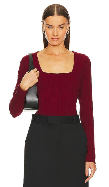 Bobi Long Sleeve Top in Burgundy - Haut à manches longues Bobi en bordeaux - 酒红色 Bobi 长袖上衣 - Bobi Langarmshirt in Burgunderrot - Bobi 긴팔 탑 - Top Bobi a maniche lunghe in Borgogna