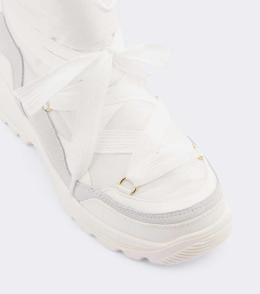 Bogner Alta Badia suede-trimmed snow boots in White - Flat Boots