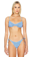 Bond Eye Gracie Balconette Top in Baby Blue - Bond Eye - Haut balconnet Gracie en bleu bébé - Bond Eye Gracie 淡蓝色半罩杯上衣 - Bond Eye Gracie Balconette-Top in Babyblau - Bond Eye Gracie 발코네트 탑 - Top a balconcino Bond Eye Gracie in celeste