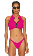 Bond Eye Irina Splice Crop Top in Fuchsia - Bond Eye - Irina Splice - Haut court fuchsia - Bond Eye Irina 紫红色拼接短款上衣 - Bond Eye Irina Splice Crop Top in Fuchsia - Bond Eye Irina 스플라이스 크롭 탑 - Top corto Bond Eye Irina Splice in fucsia