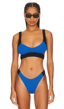 Bond Eye Nino Splice Crop Top in Blue - Bond Eye - Nino Splice - Top court bleu - Bond Eye Nino 蓝色拼接短款上衣 - Bond Eye Nino Splice Crop Top in Blau - Bond Eye Nino 스플라이스 크롭 탑 - Top corto Bond Eye Nino Splice in blu