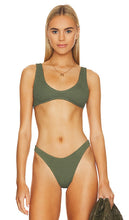 Bond Eye Scout Top in Army - Haut Bond Eye Scout en armée - Bond Eye 陆军侦察兵上衣 - Bond Eye Scout-Oberteil in der Armee - 육군 본드 아이 스카우트 탑 - Bond Eye Scout Top nell'esercito