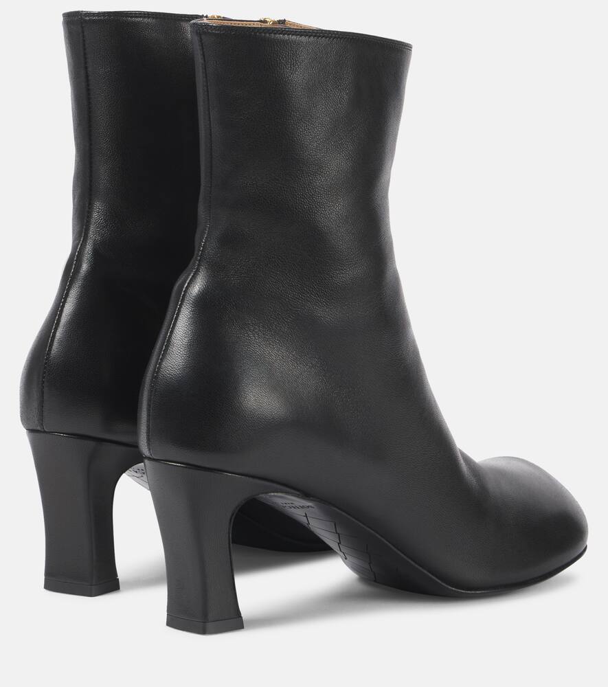 Bottega Veneta 65 leather ankle boots