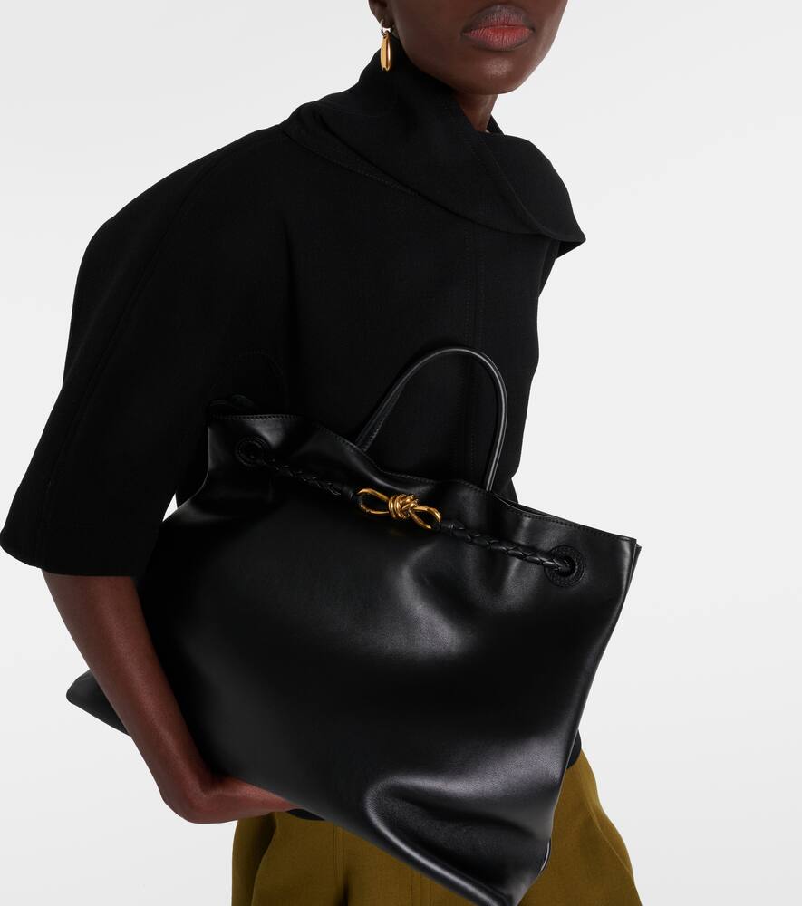 Bottega Veneta Andiamo Large leather tote bag