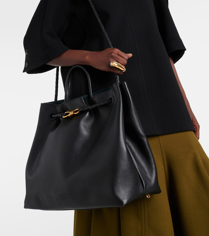 Bottega Veneta Andiamo Large leather tote bag