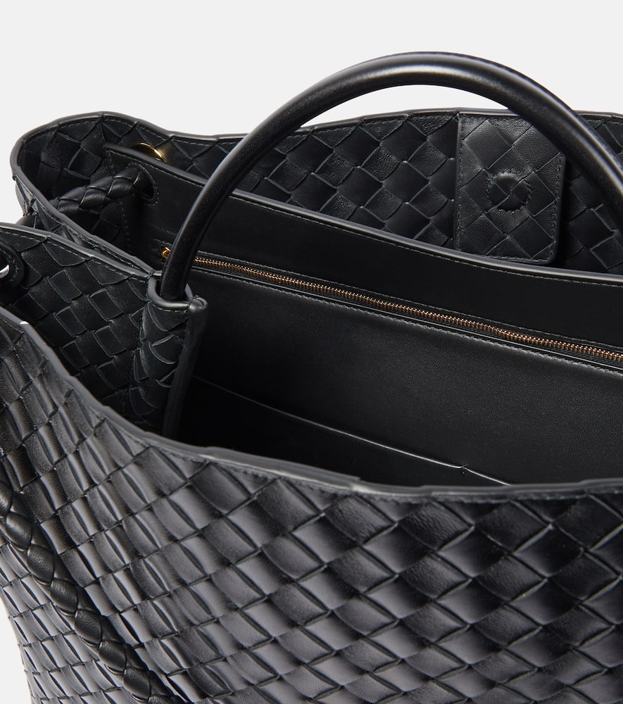 Bottega Veneta Andiamo Large leather tote bag
