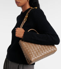 Bottega Veneta Andiamo Small Intrecciato leather tote bag