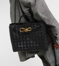 Bottega Veneta Andiamo Small leather tote bag