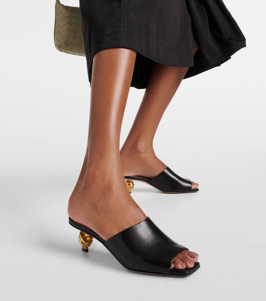 Bottega Veneta Knot 45 leather mules