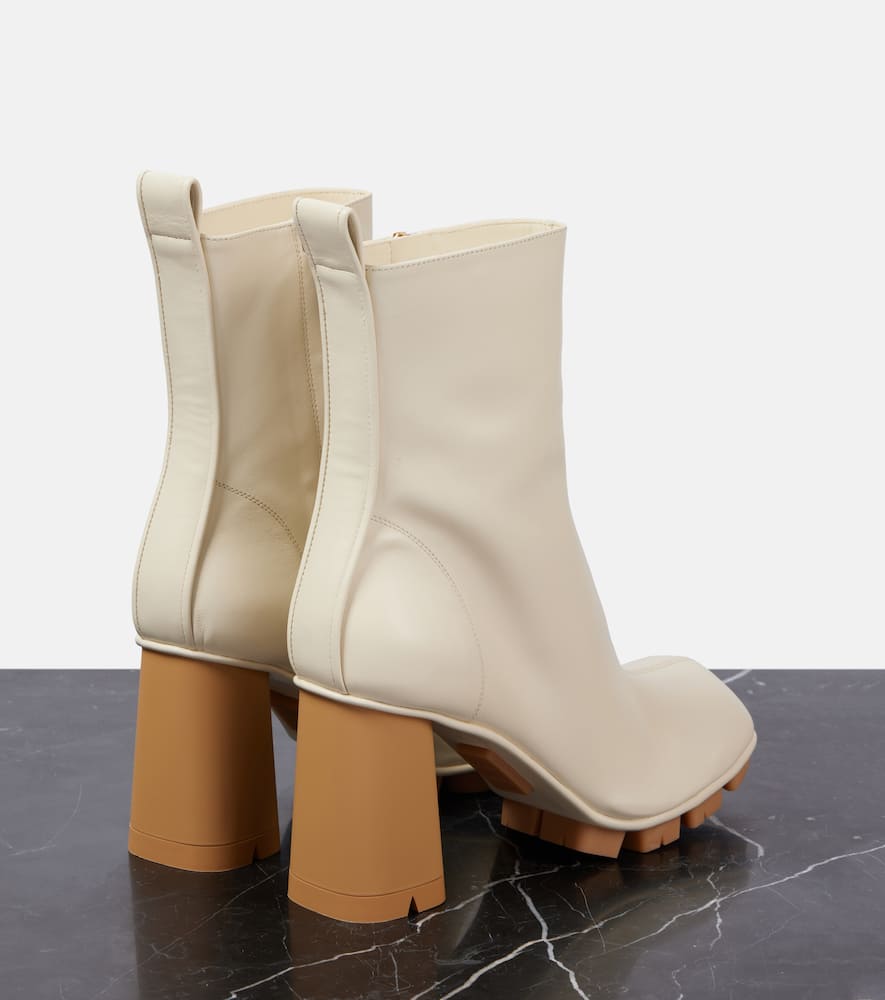 Bottega Veneta Shore leather ankle boots