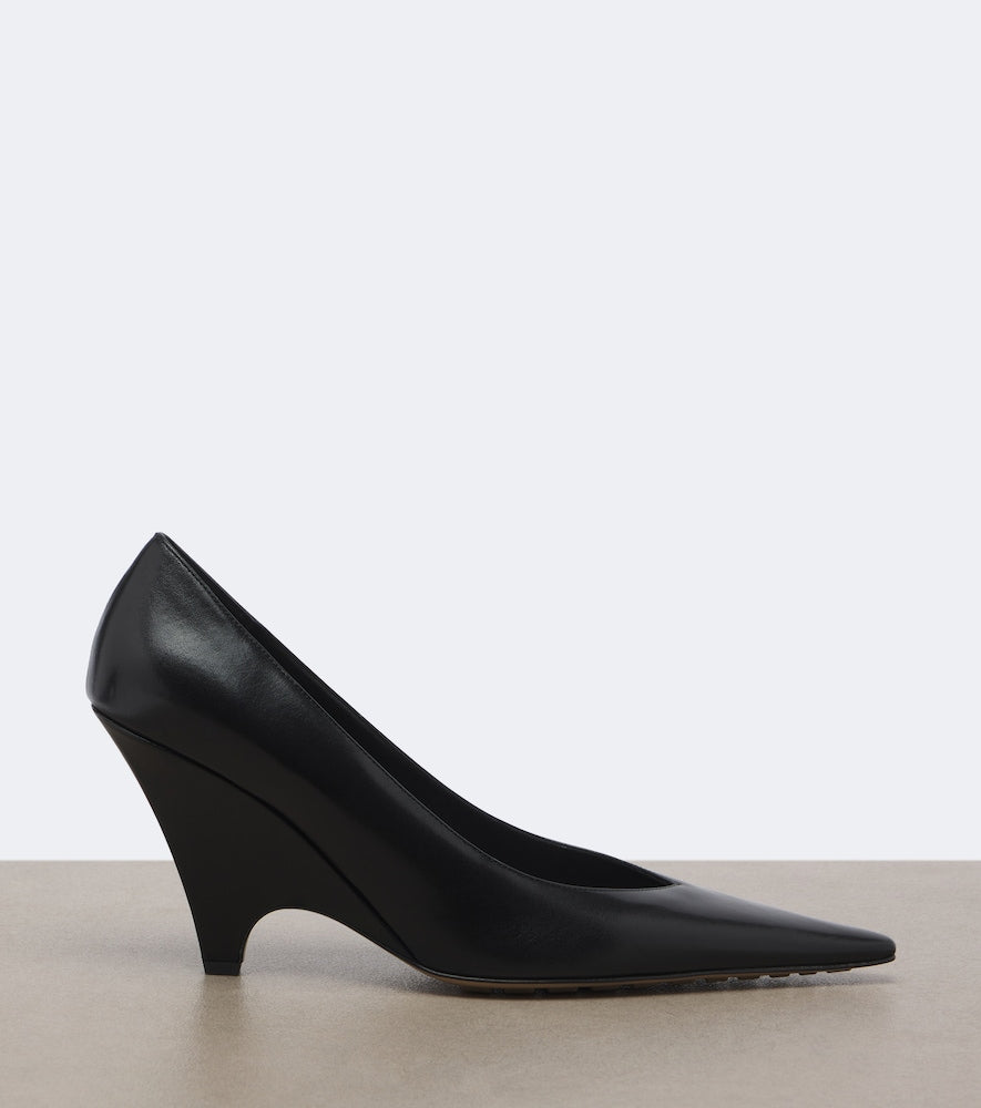 Bottega Veneta Adut leather pumps in Black - High-Heel Pumps