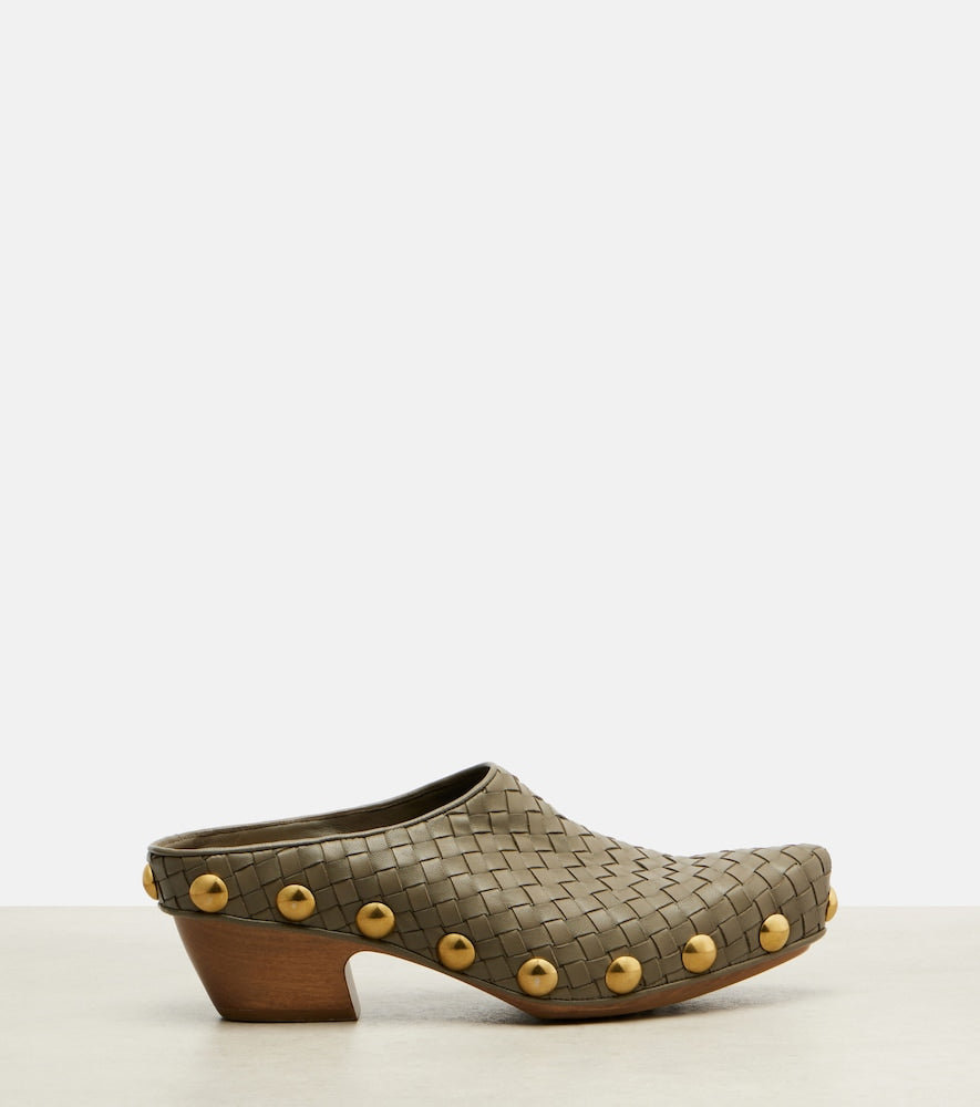 Bottega Veneta Gondola Intrecciato studded leather clogs in Green - Mid Heel Pumps