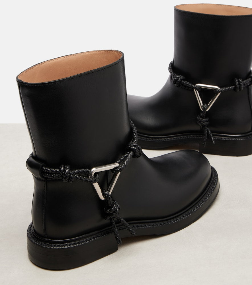 Bottega Veneta Leather ankle boots (Black) - Flat Boots