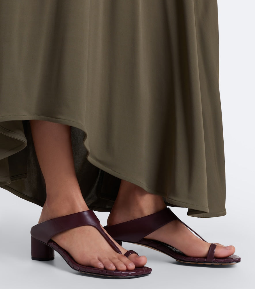 Bottega Veneta Livia Intrecciato leather thong sandals (Burgundy) - High-Heel Sandals
